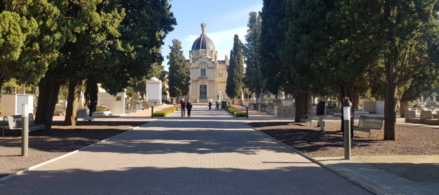 Aquest cap de setmana, la Generalitat de Catalunya ha permès la mobilitat entre municipis per poder portar flors als difunts